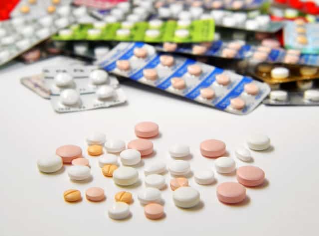 オキシポロンの副作用対策 必要なケア剤